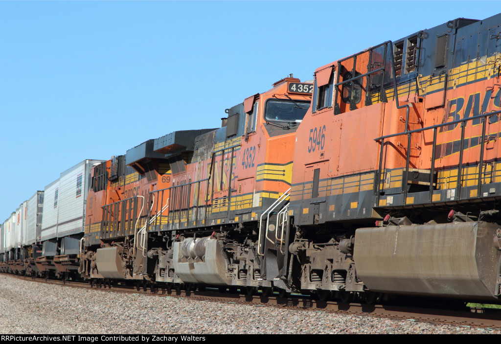 BNSF 4352 6938